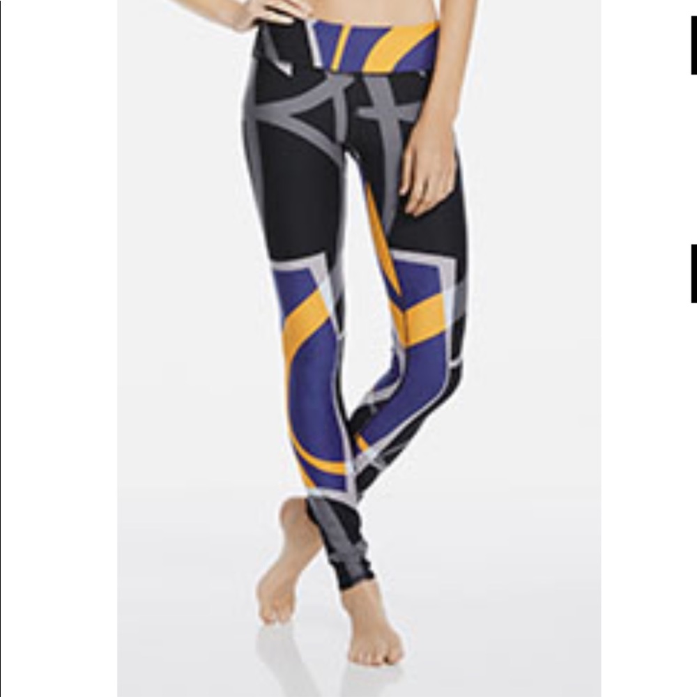 Mid-Rise Printed PowerHold® Legging - Medium